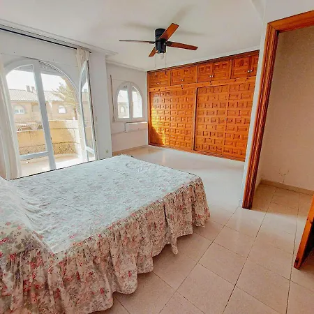 Apartment Inmovecos Duplex Con Garaje Y Piscina Cast5